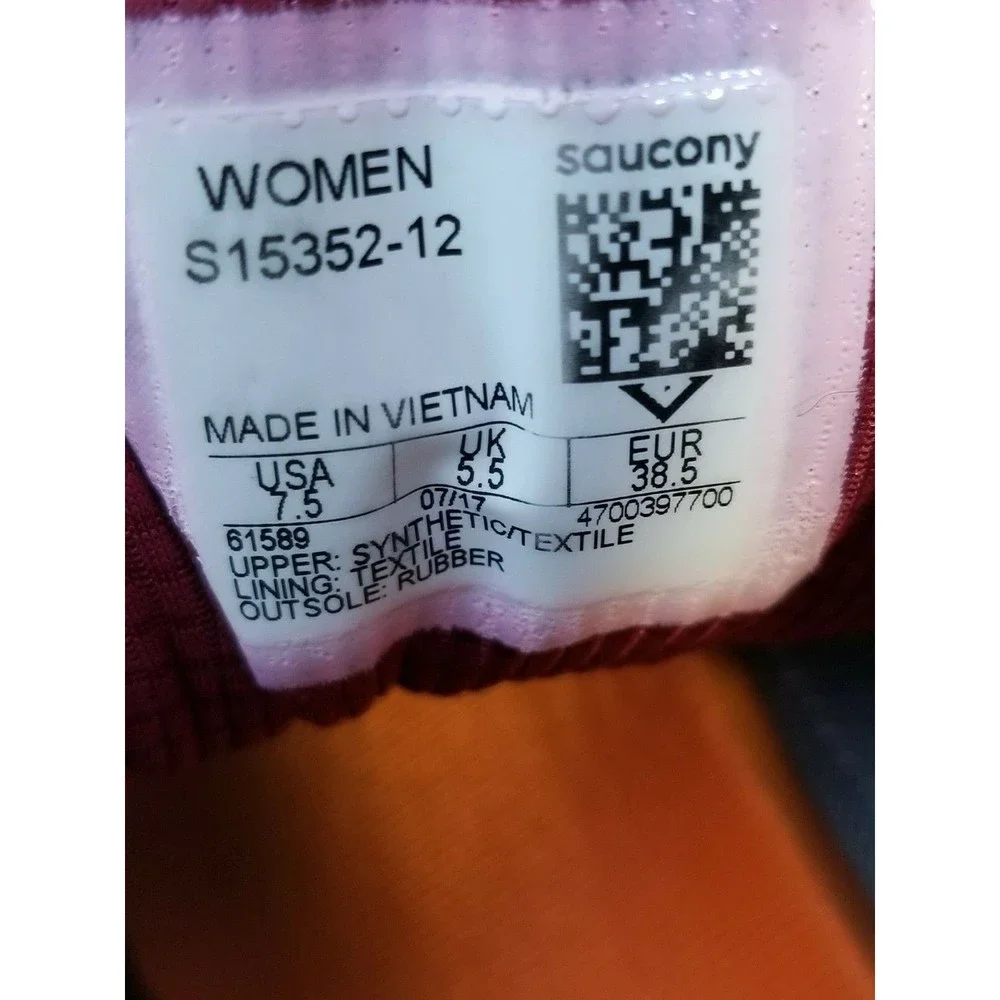 Saucony women pink